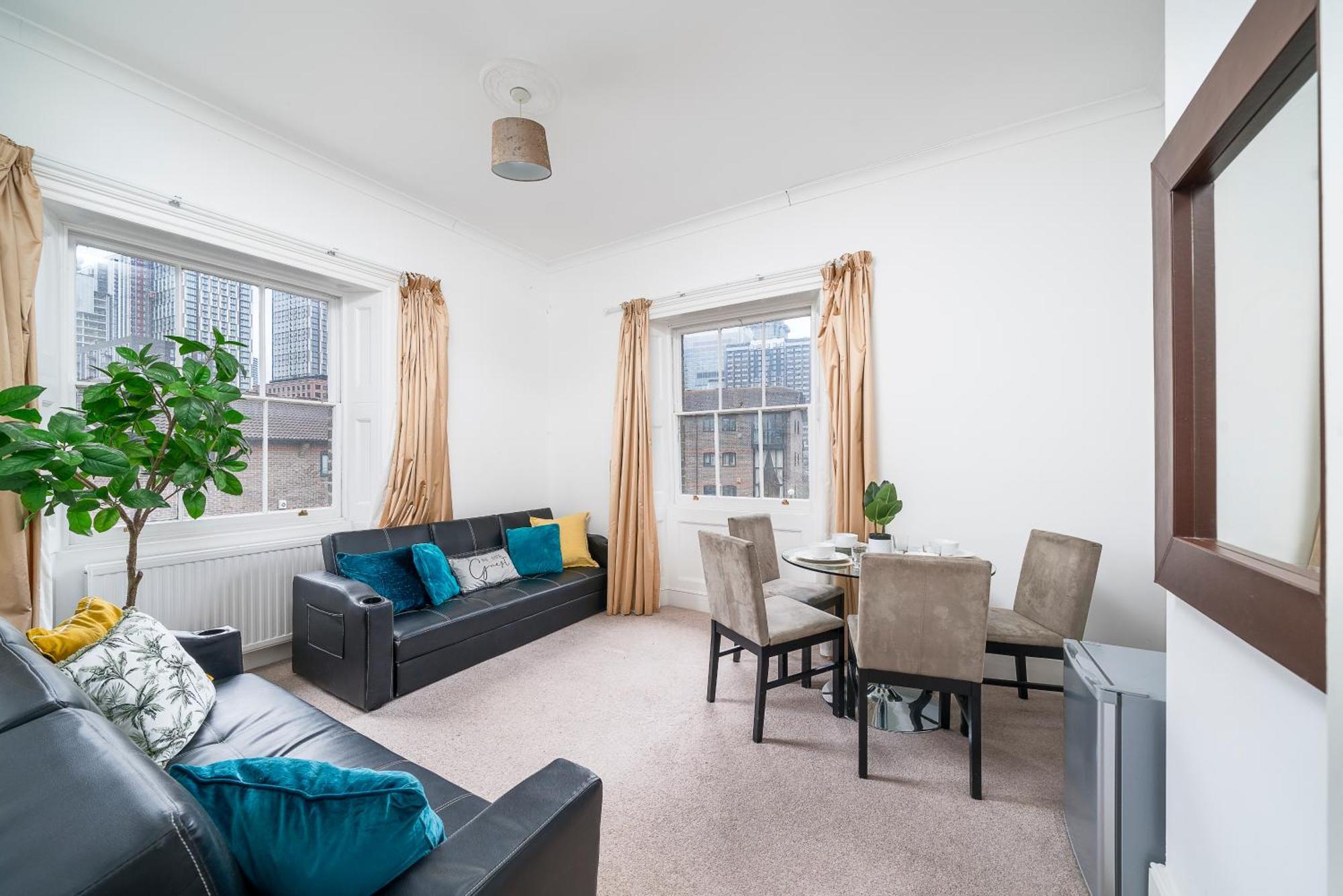 Canary Wharf - Spacious Near Excel Exhibition Centre, O2 Arena, Airport, Free Parking & Wifi Londra